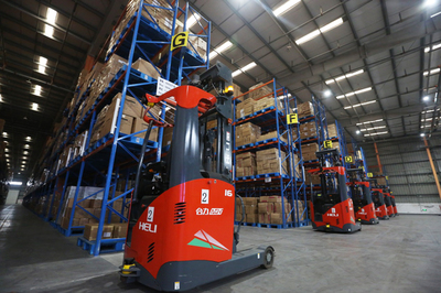 合力叉车喜获2019年度中国工业互联网杰出应用奖、2020中国标杆智能工厂两项荣誉